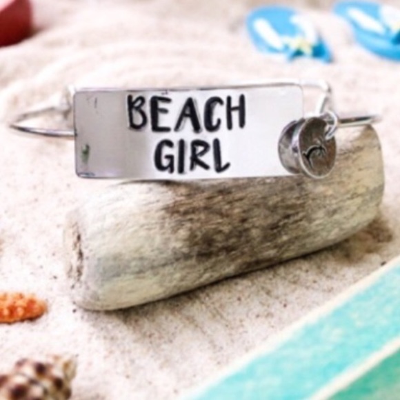 1 LEFT! 🏖 NEW BEACH GIRL SILVER-TONE BRACELET - Picture 2 of 6